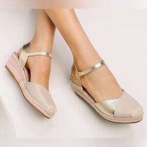 Elegant Gold and Cream Women's Espadrille Wedges